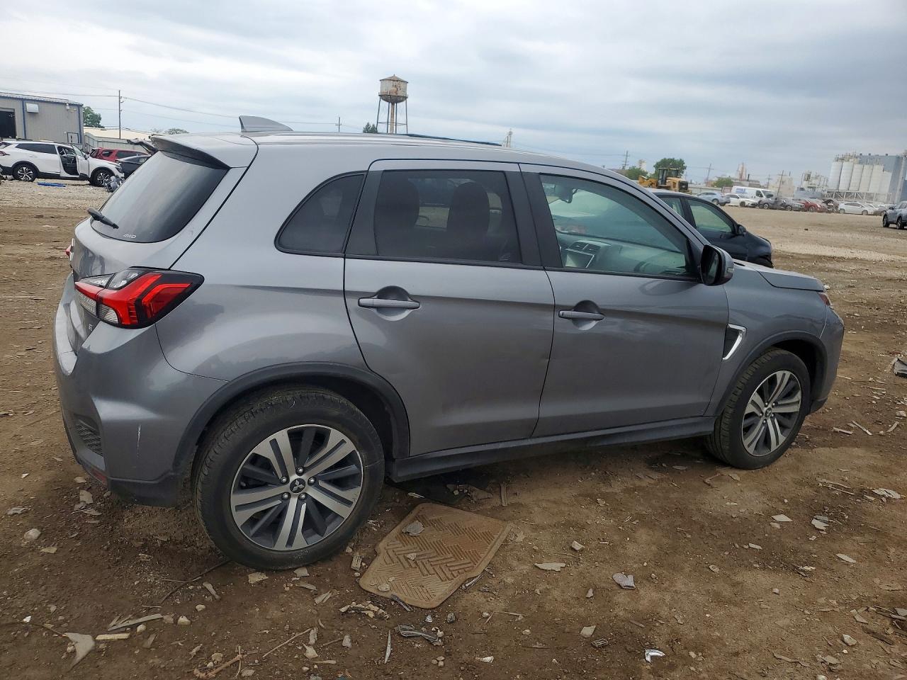 2021 Mitsubishi Outlander Sport Es - Image 3