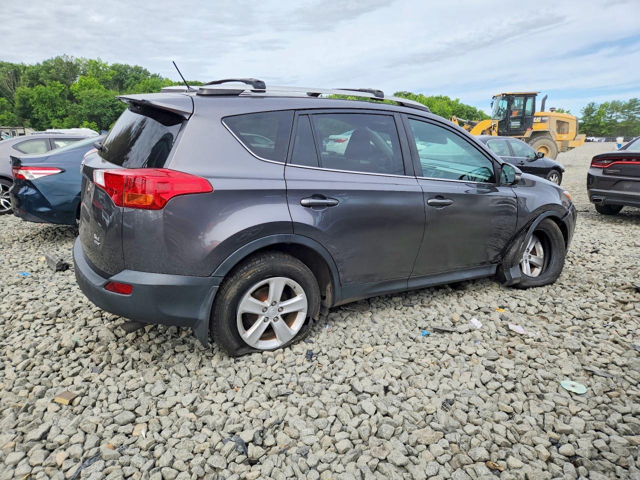 2014 Toyota Rav4 Xle - Image 3