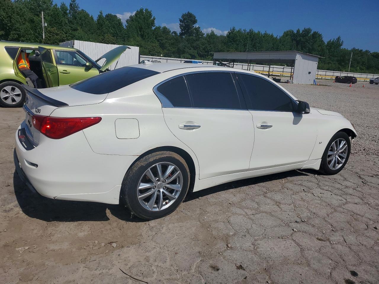 2015 Infiniti Q50 Base - Фото 3