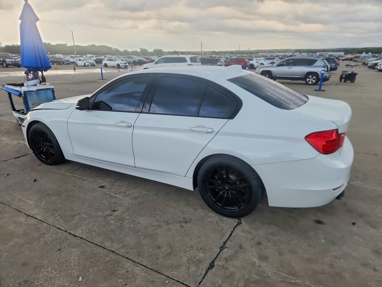 2015 BMW 328 I Sulev - Фото 2