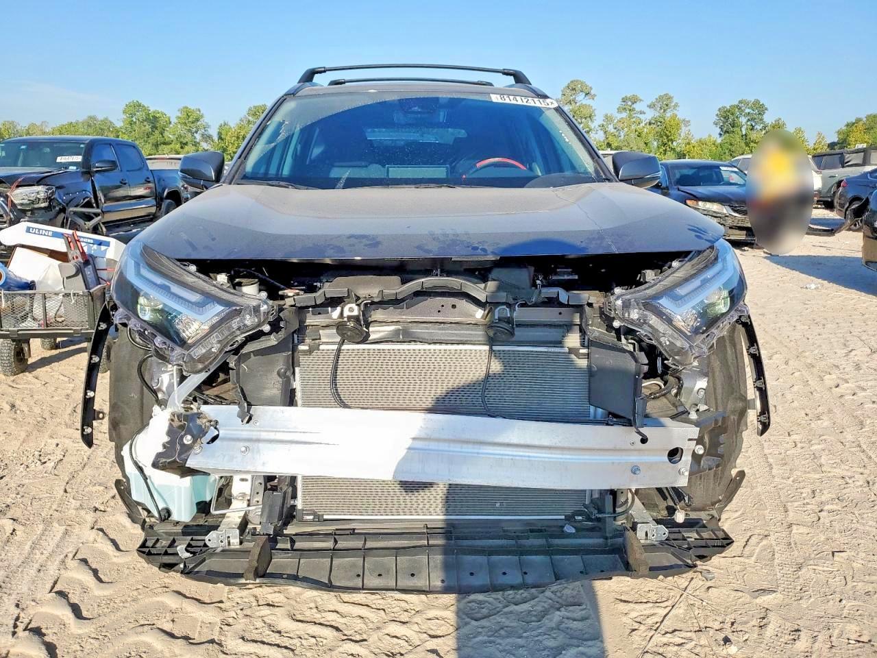 2025 Toyota Rav4 Xle - Image 5