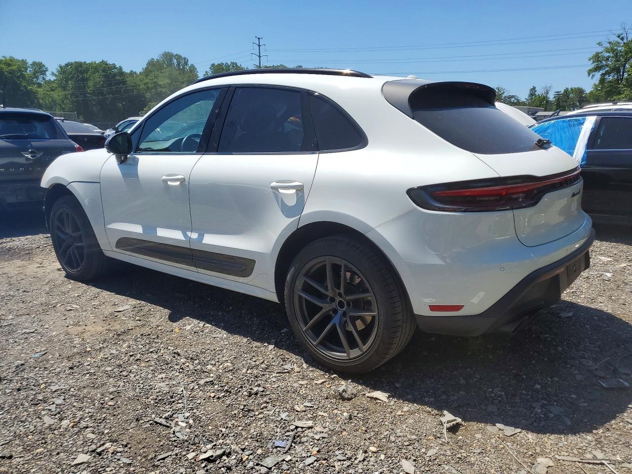 2024 Porsche Macan Base - Image 2