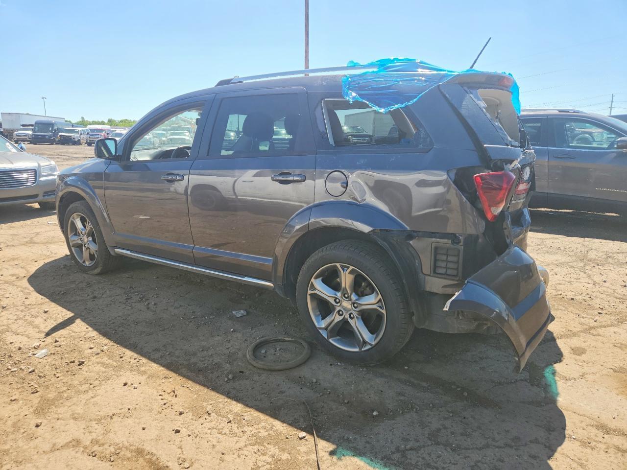 2017 Dodge Journey Crossroad - Image 2
