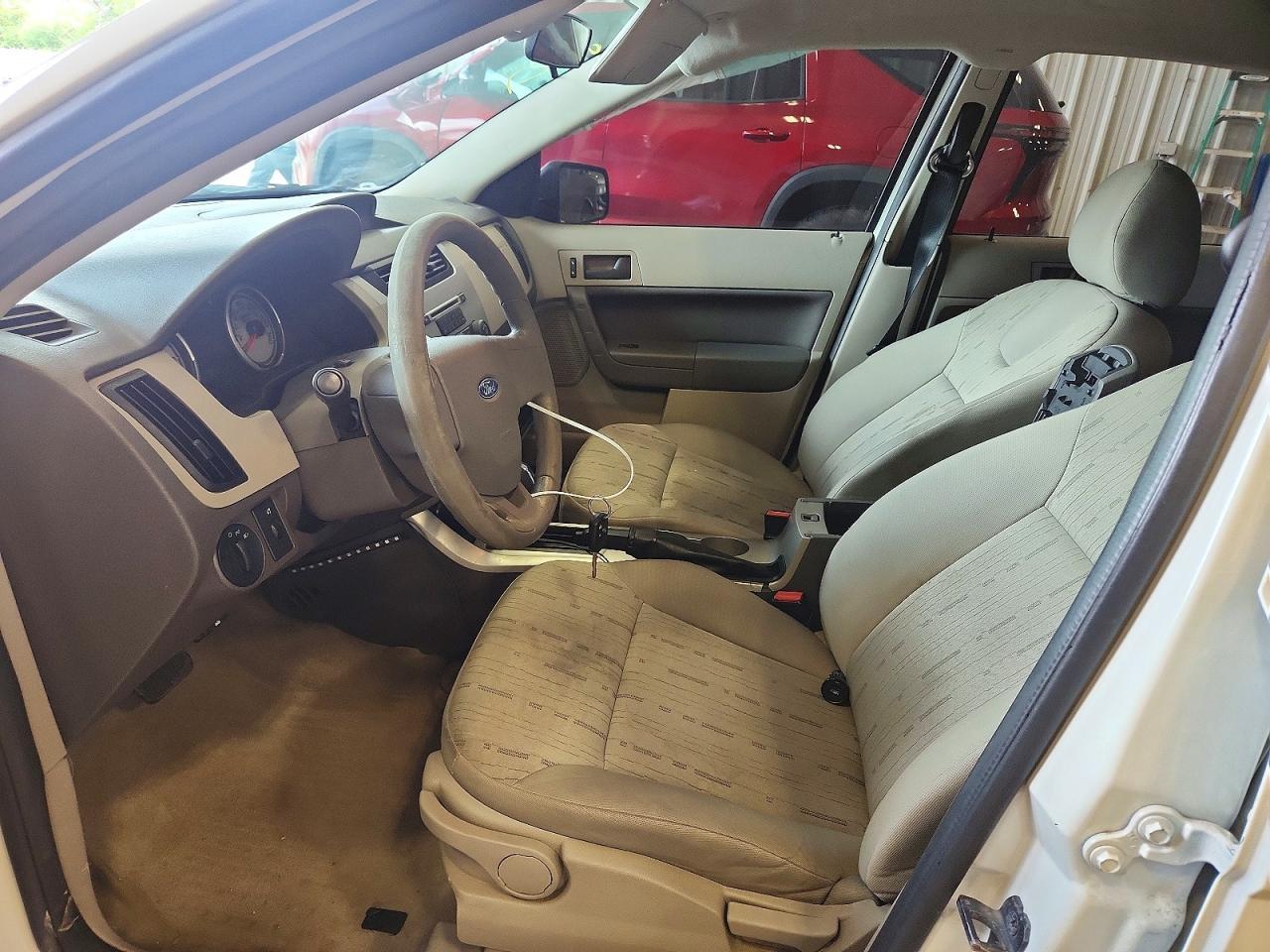 2009 Ford Focus Se - Фото 7