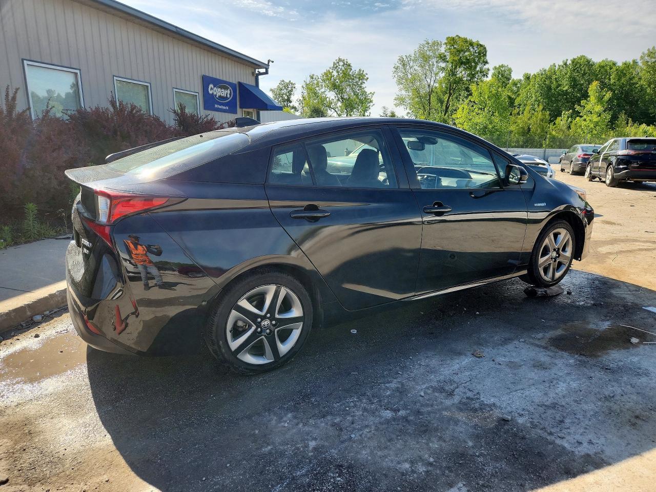 2021 Toyota Prius Xle - Фото 3