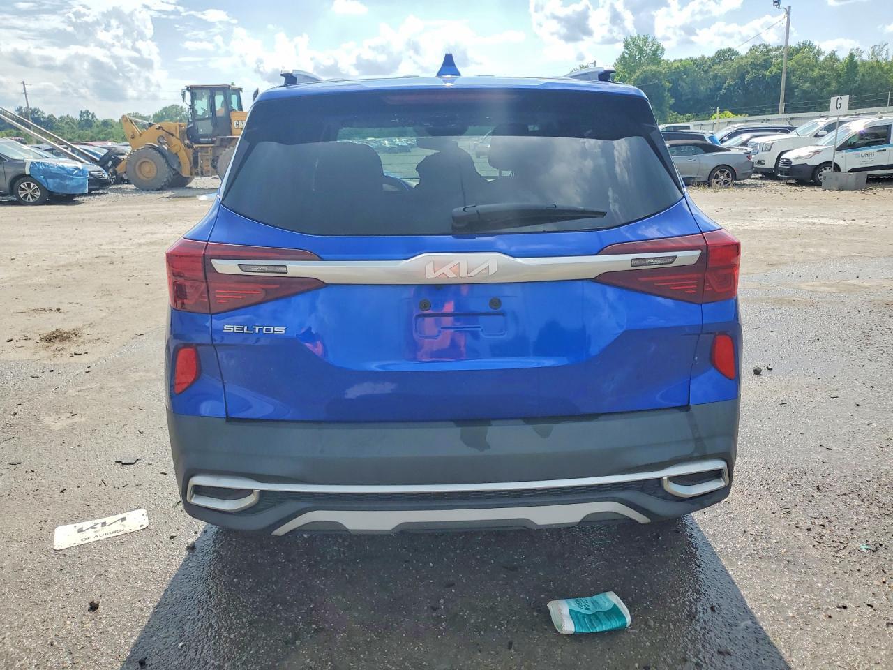 2023 Kia Seltos S - Image 6