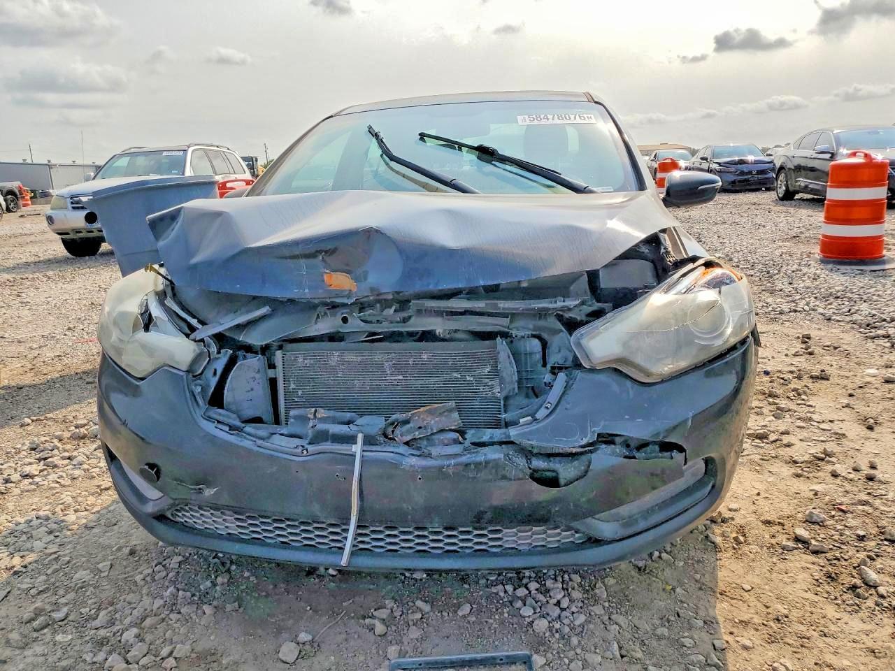 2015 Kia Forte - Фото 5