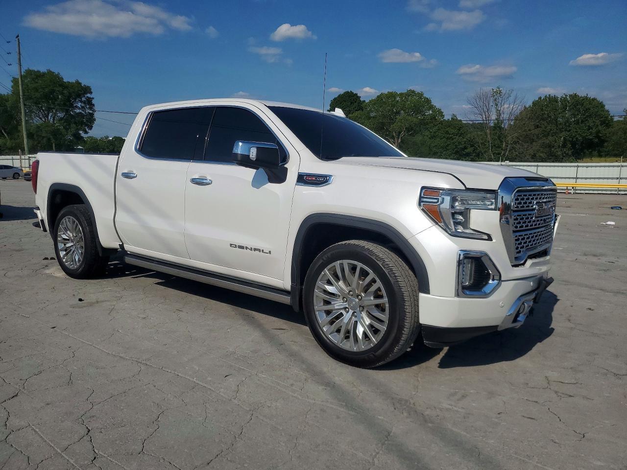 2019 GMC Sierra K1500 Denali - Image 4