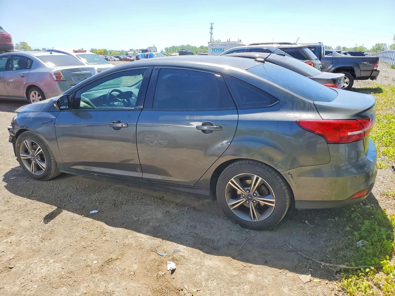 2017 Ford Focus Se - Фото 2