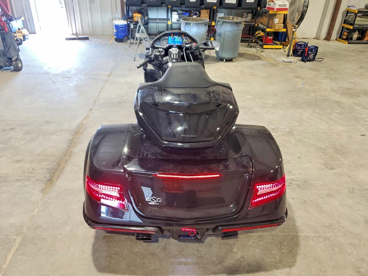 2023 Honda Gl1800 D - Фото 6
