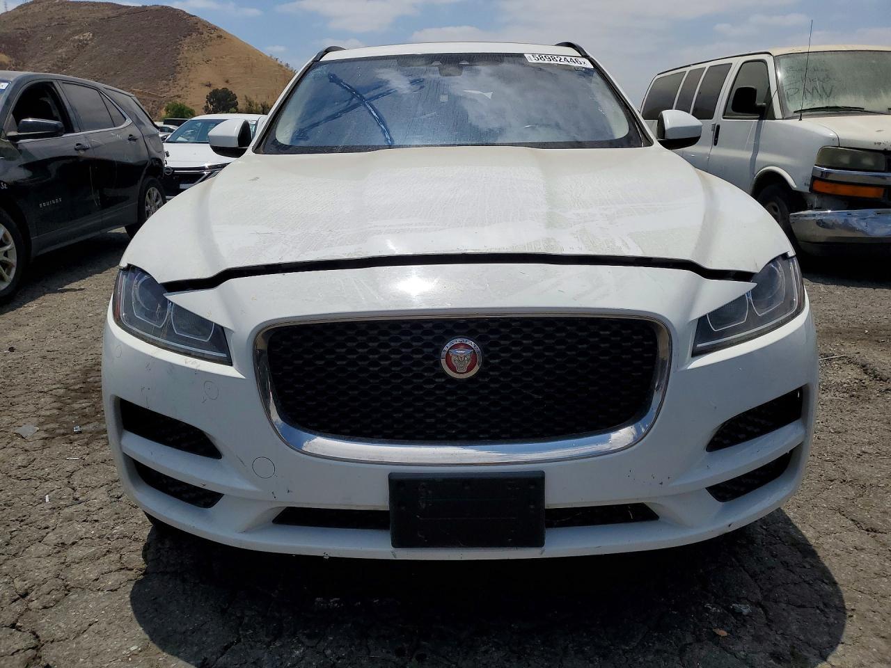 2017 Jaguar F-Pace Premium - Фото 5