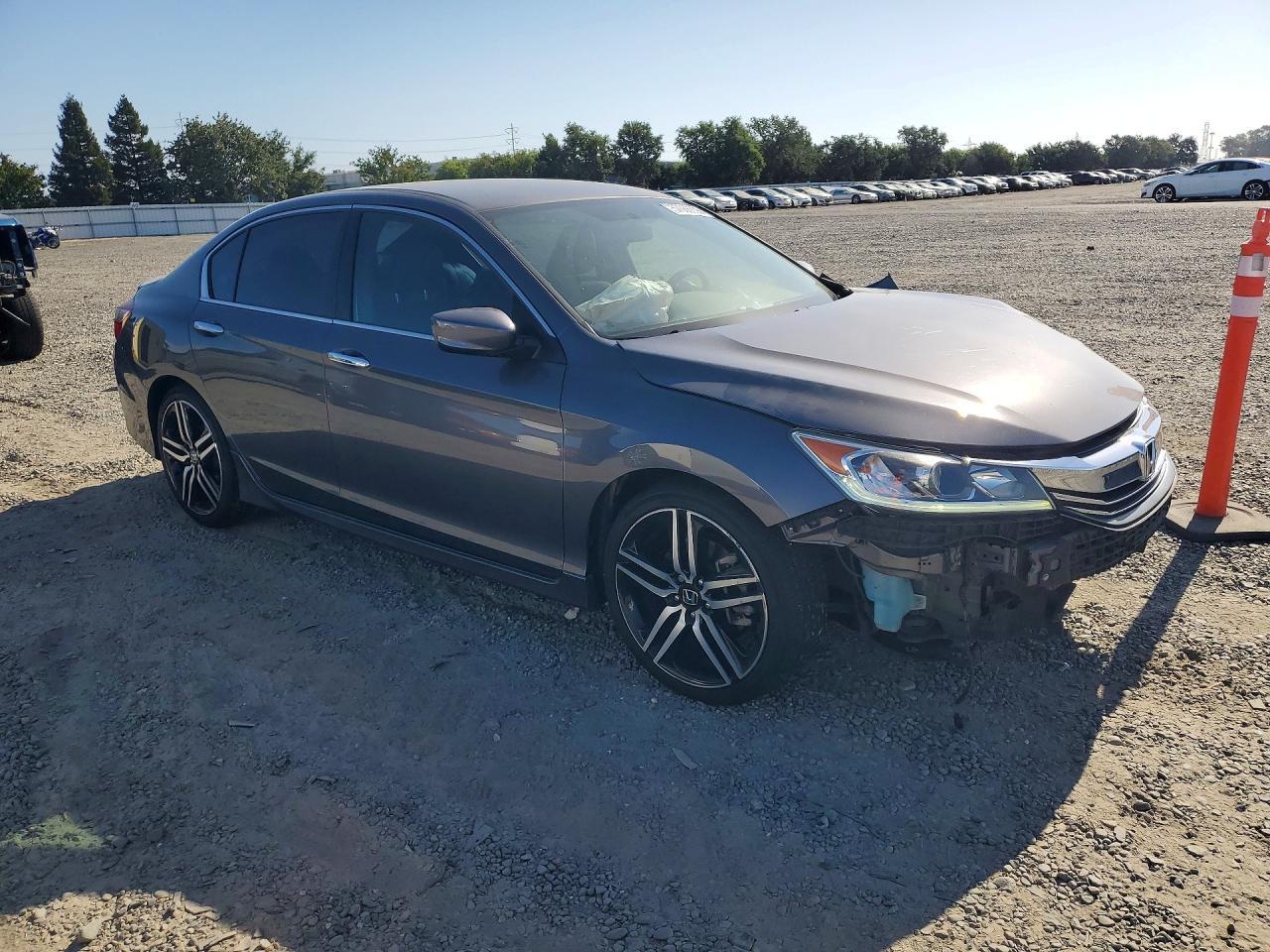 2017 Honda Accord Sport - Фото 4