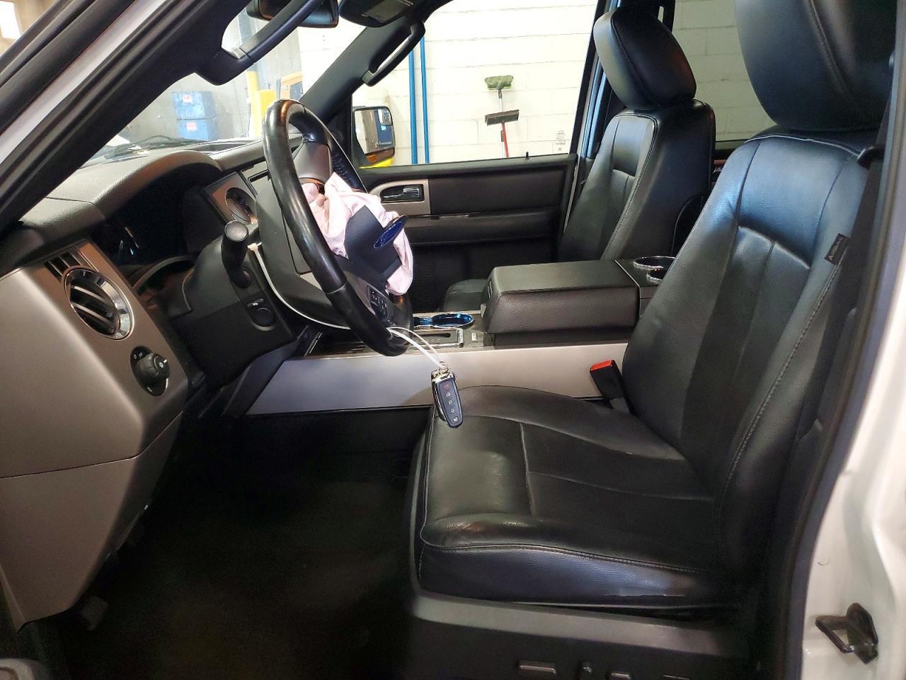 2017 Ford Expedition El Limited - Image 7