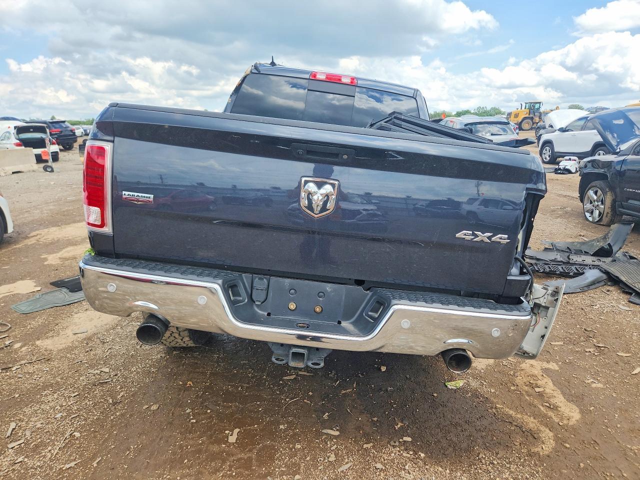 2017 Ram 1500 Laramie - Image 6