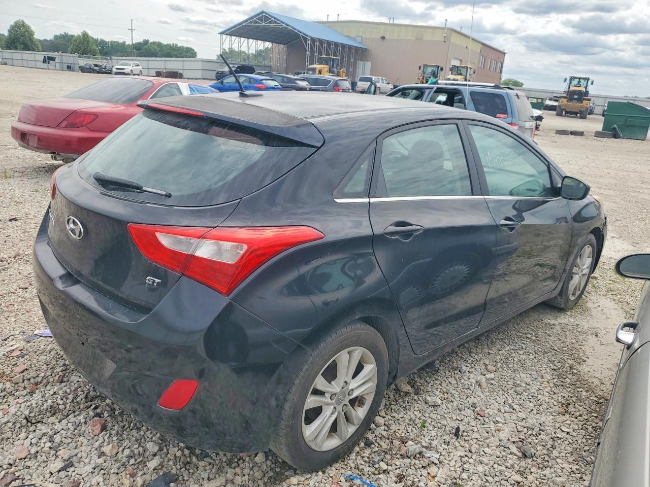 2015 Hyundai Elantra Gt Base - Фото 3