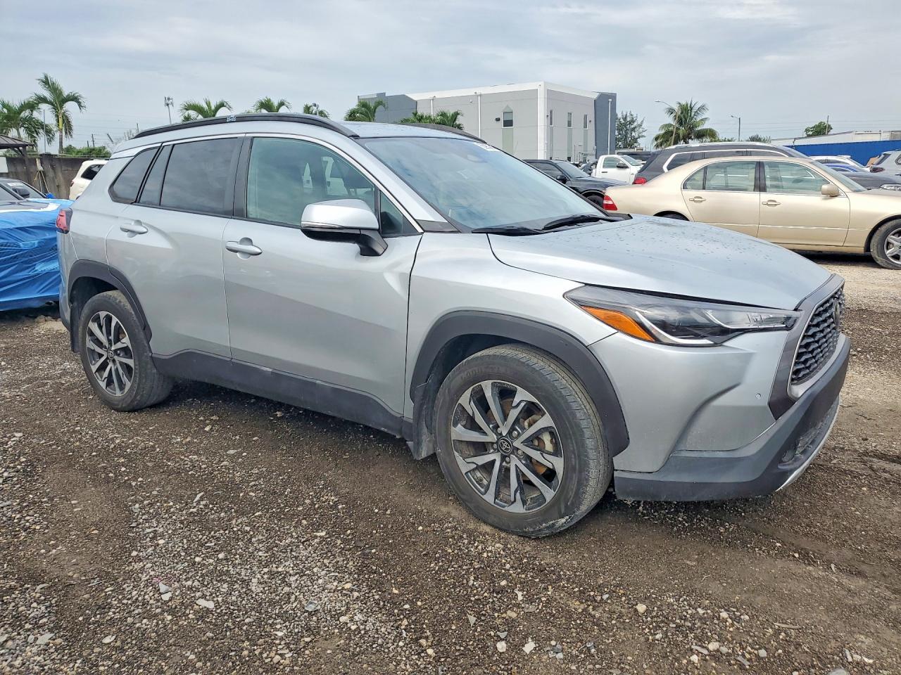 2023 Toyota Corolla Cross Xle - Фото 4
