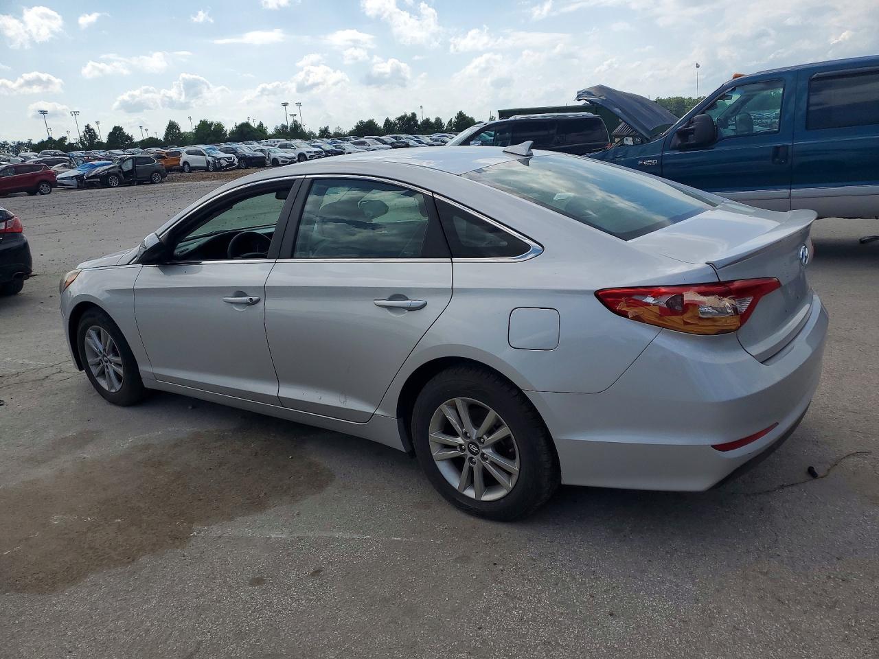 2015 Hyundai Sonata Se - Image 2