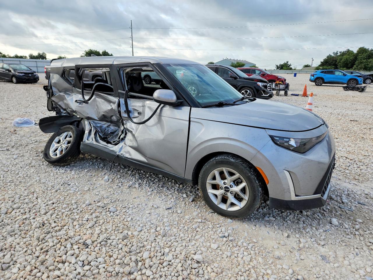 2023 Kia Soul Lx - Image 4
