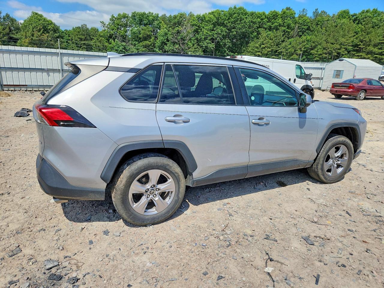 2022 Toyota Rav4 Xle - Image 3