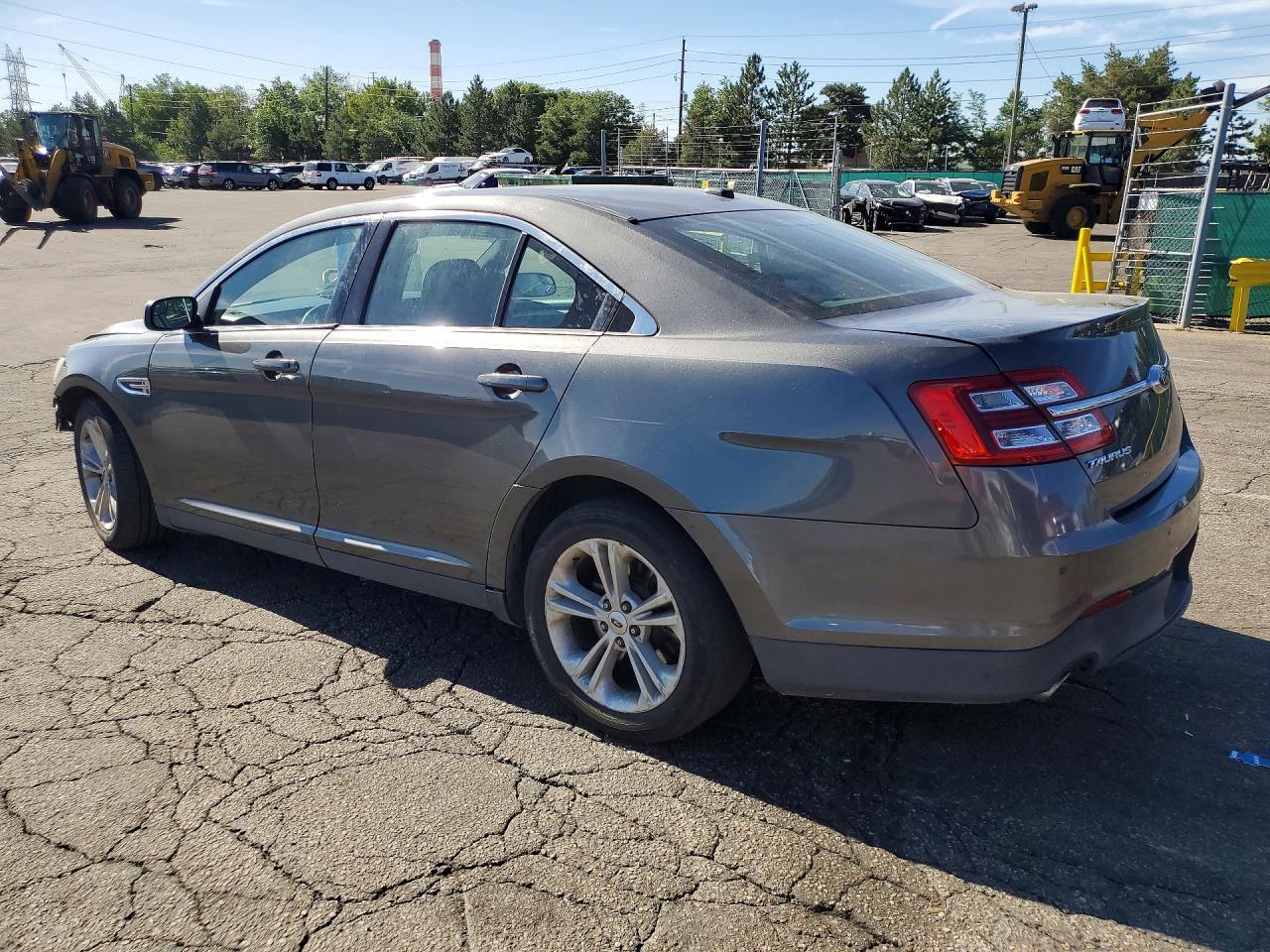 2016 Ford Taurus Sel - Фото 2