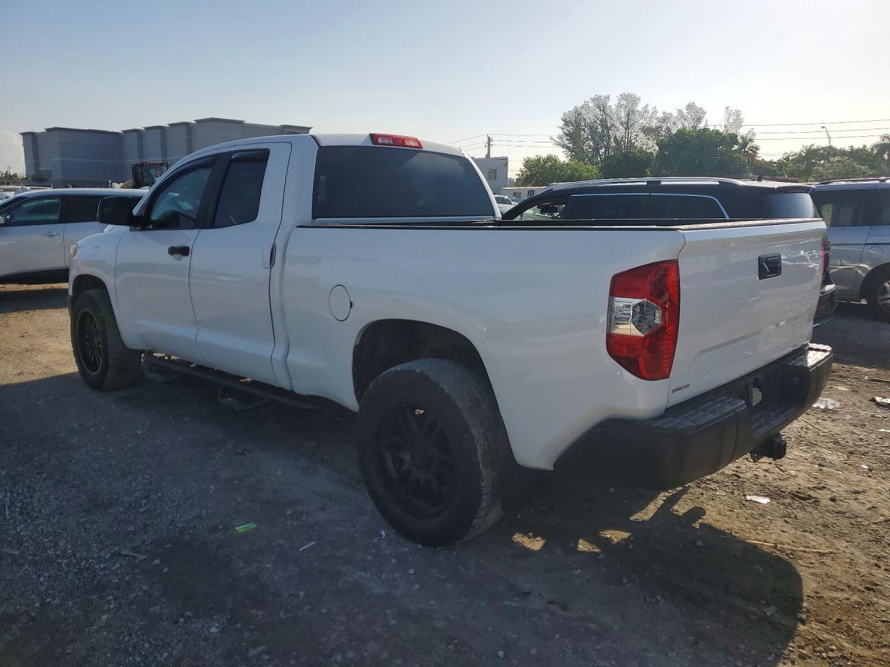 2014 Toyota Tundra Double Cab Sr - Image 2