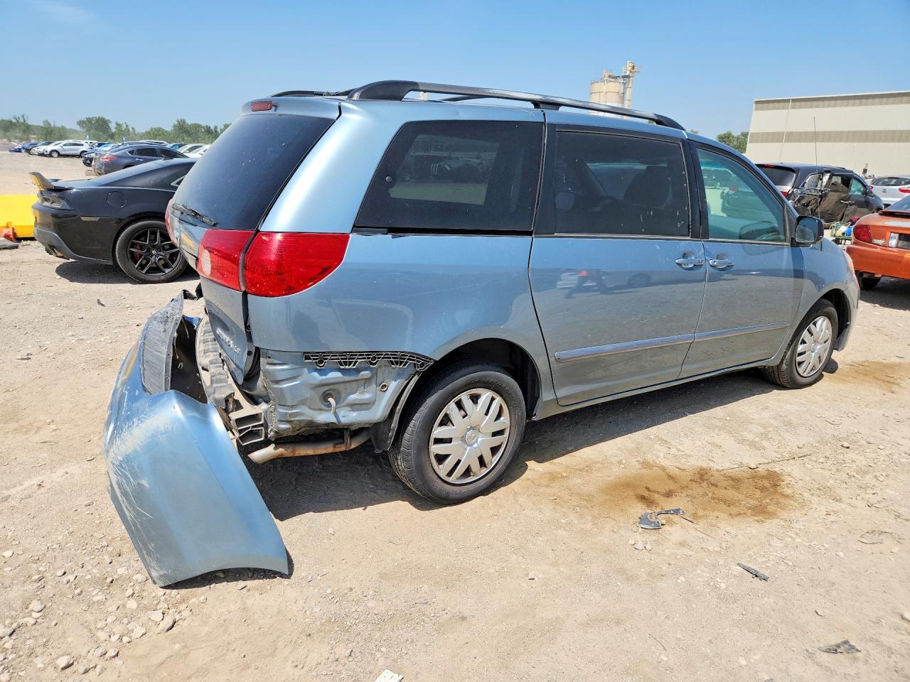 2008 Toyota Sienna - Фото 3