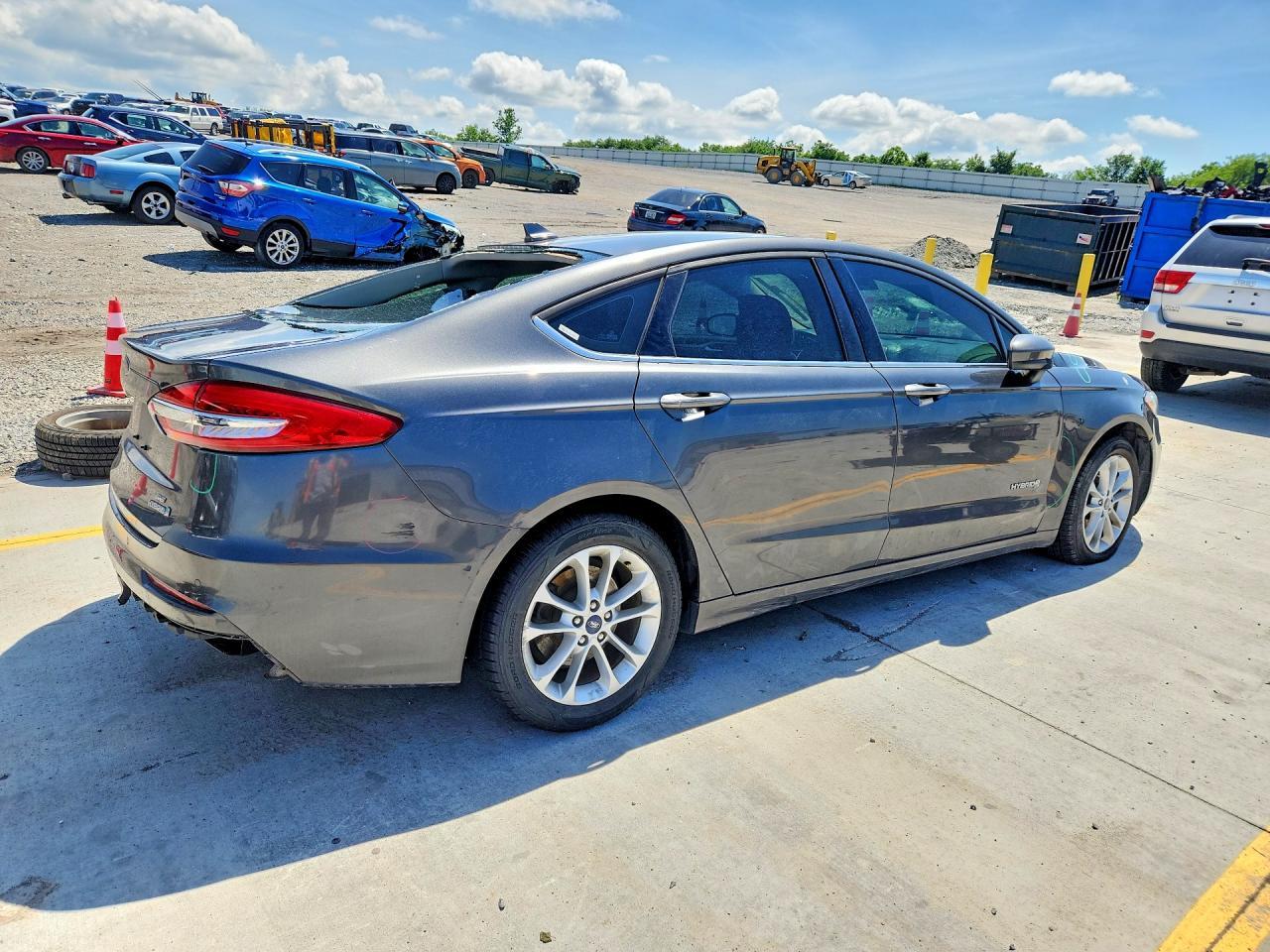 2019 Ford Fusion Se - Фото 3