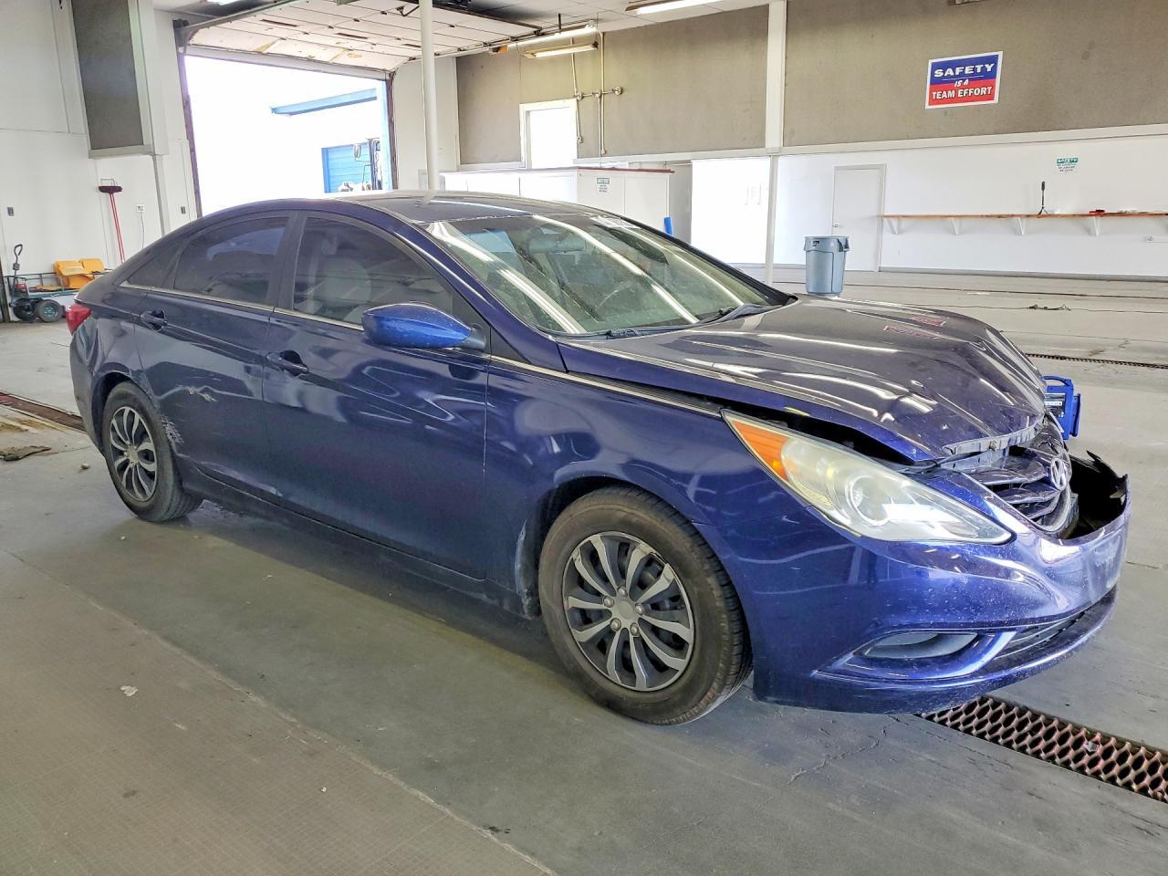 2011 Hyundai Sonata Gls - Image 4