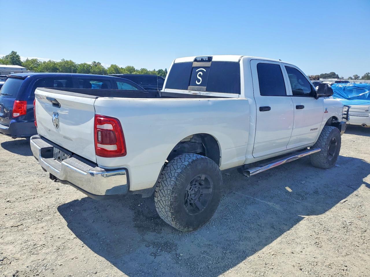 2021 Ram 2500 Tradesman - Фото 3
