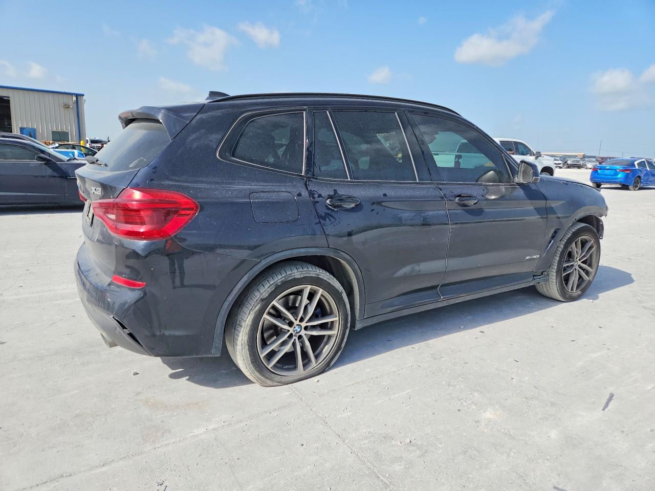 2018 BMW X3 xDrive30I - Фото 3