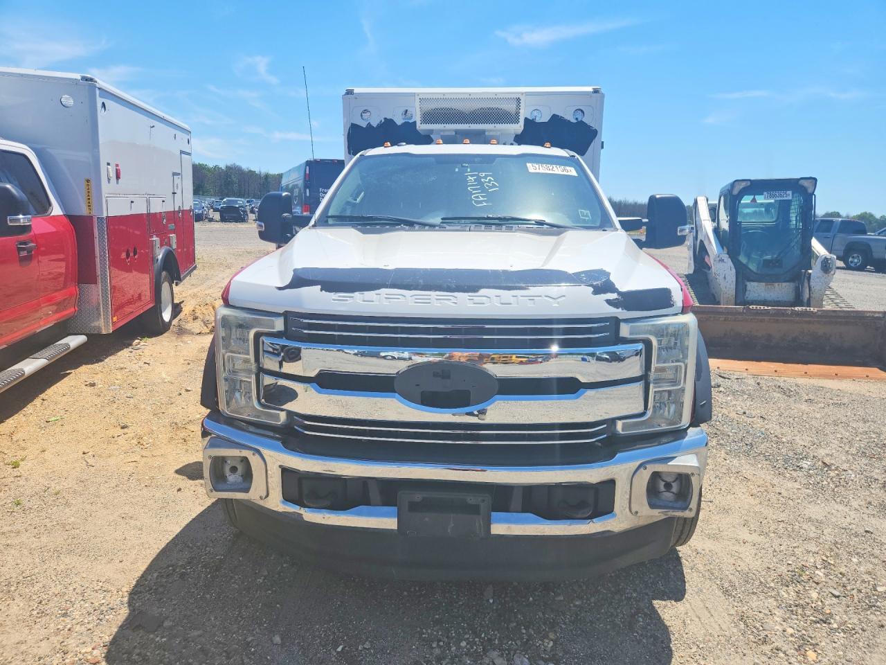 2017 Ford F550 Super Duty - Фото 5