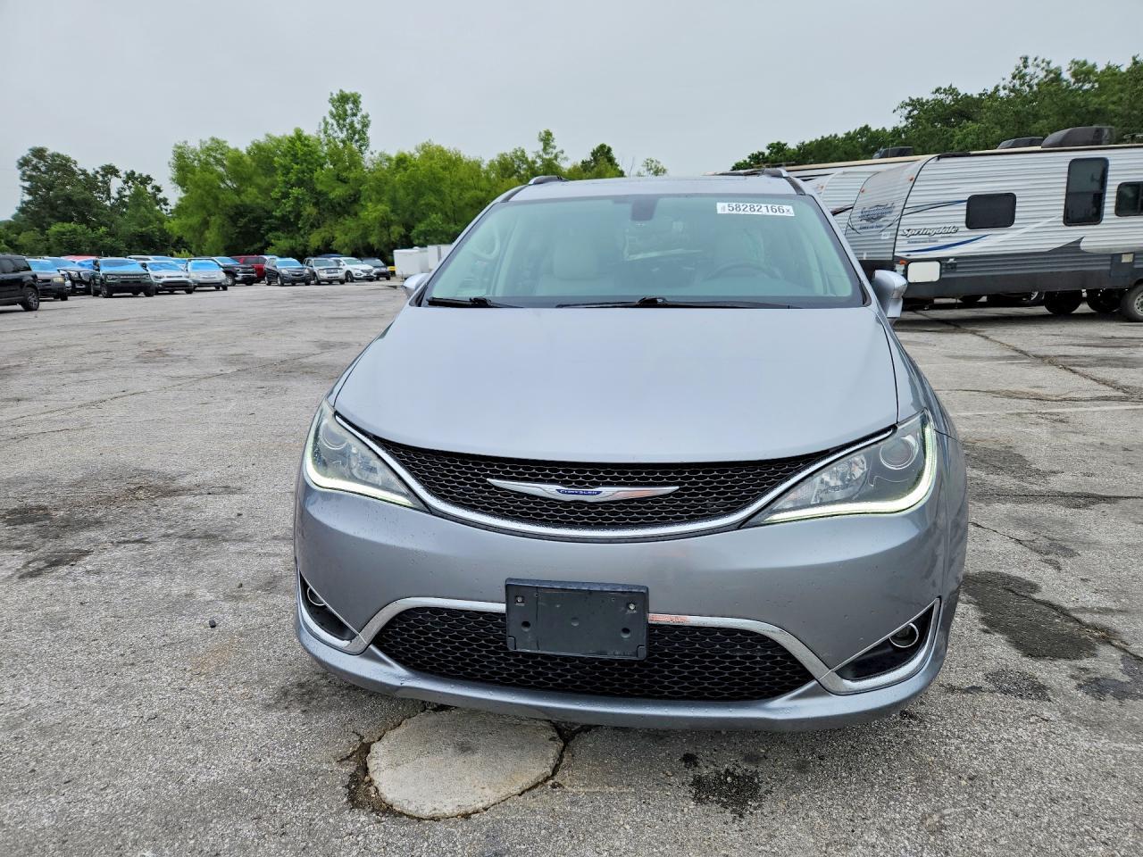 2020 Chrysler Pacifica Limited - Image 5