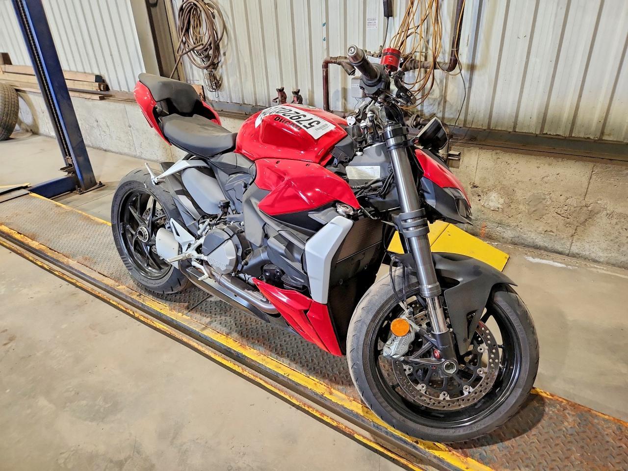 2022 Ducati Streetfighter V2 - Фото 4