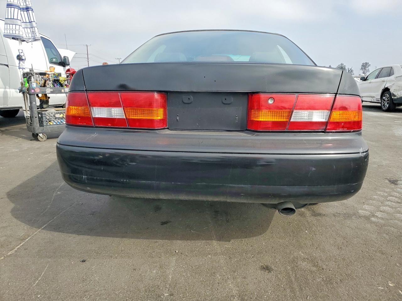 1999 Lexus Es 300 - Image 6