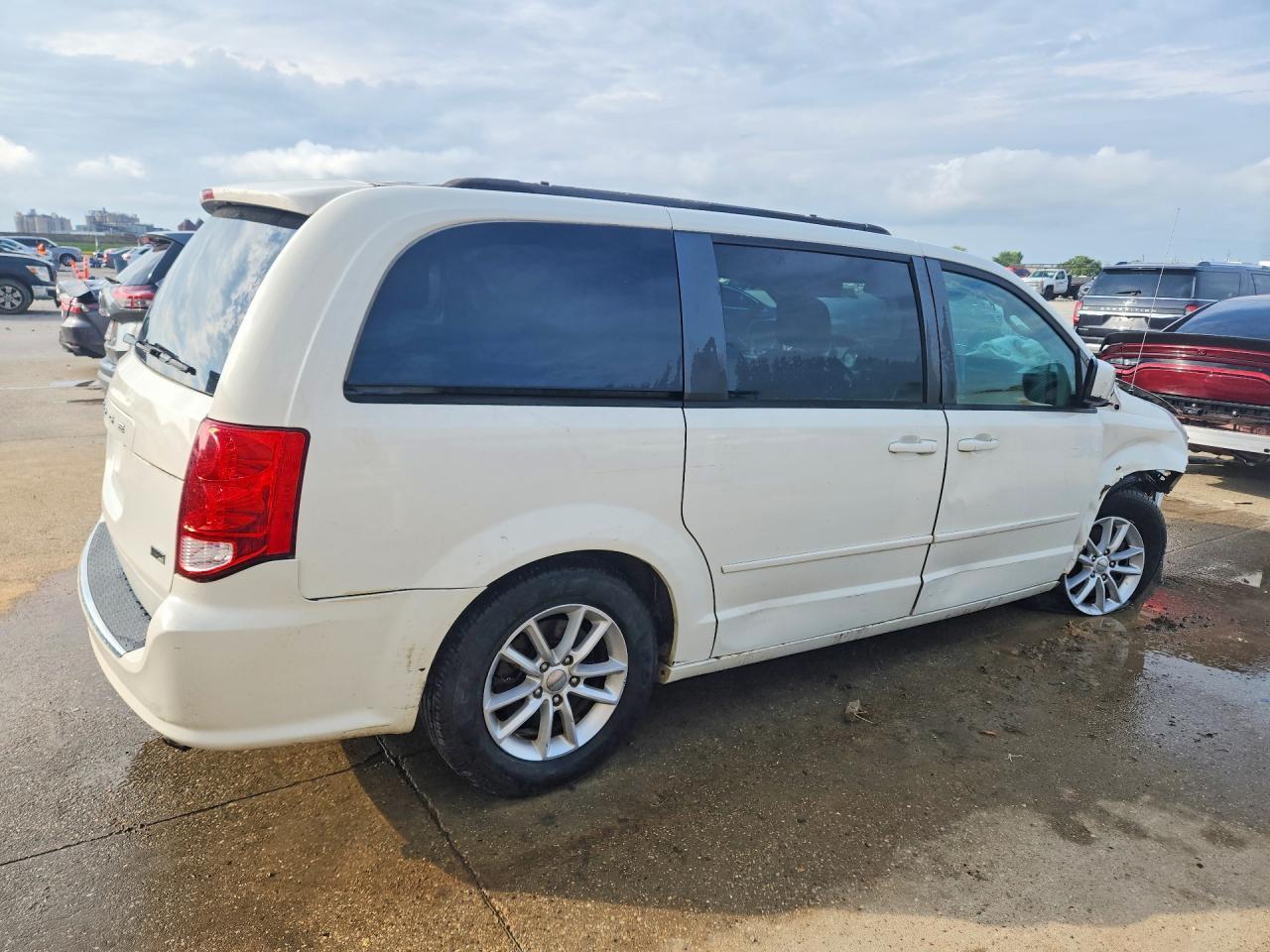 2013 Dodge Grand Caravan Sxt - Фото 3