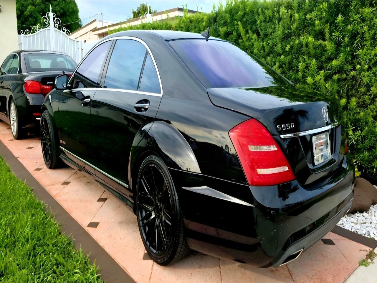 2013 Mercedes-Benz S 550 - Image 3