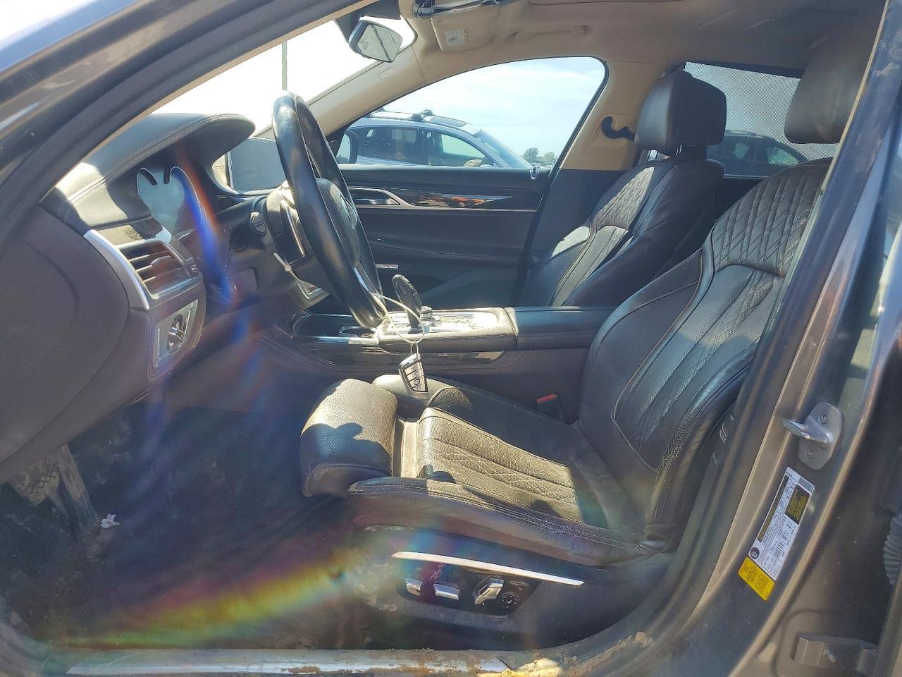 2016 BMW 740 I - Фото 7