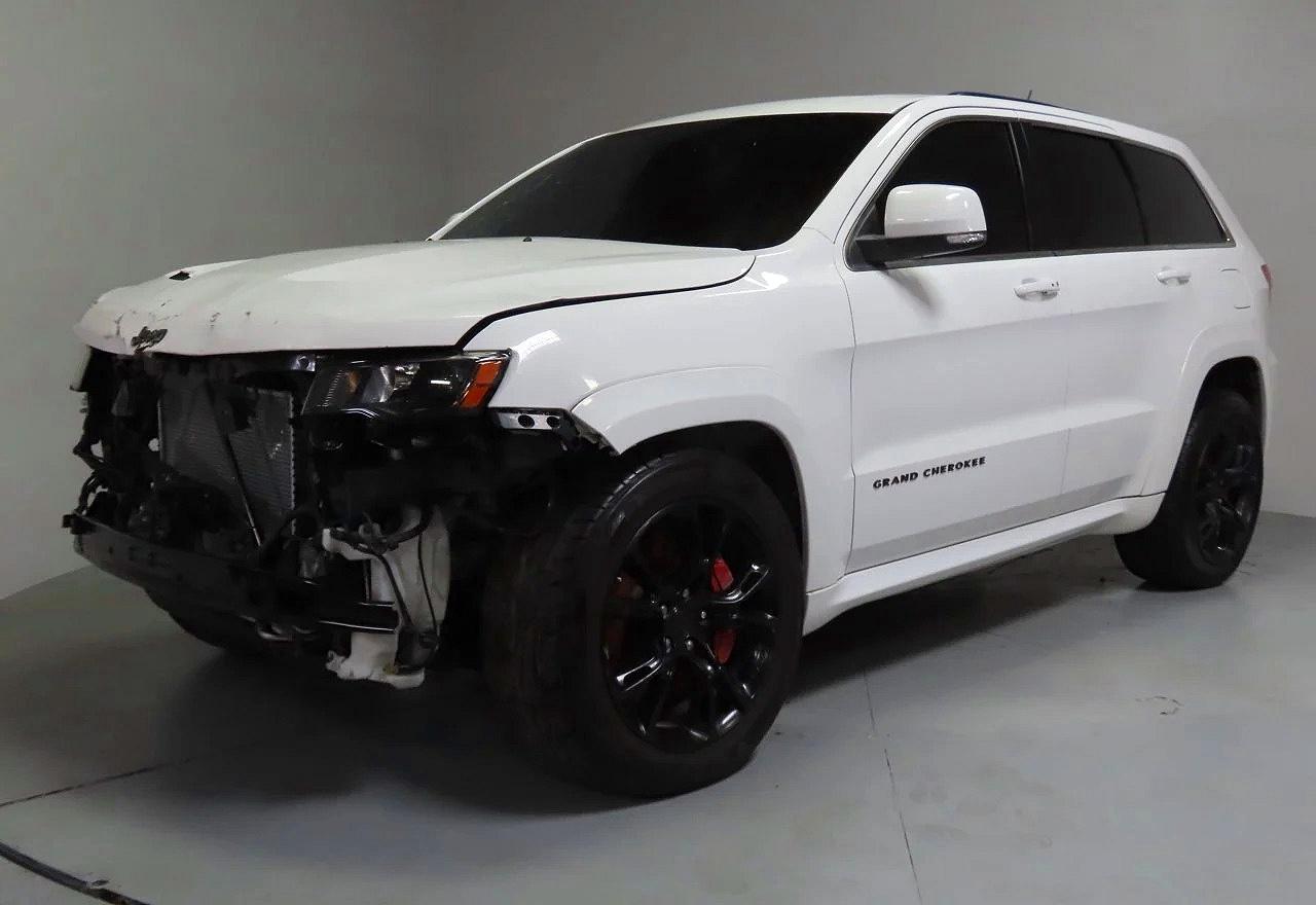 2013 Jeep Grand Cherokee Srt-8 - Image 2