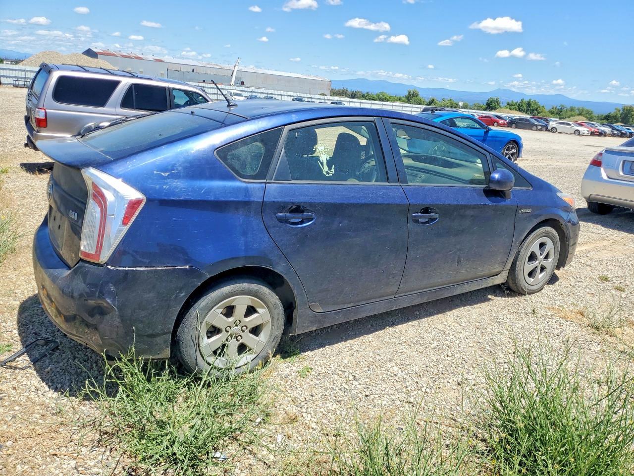 2014 Toyota Prius Two - Фото 3