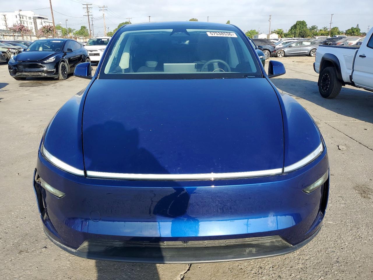 2026 Tesla Model Y - Image 5