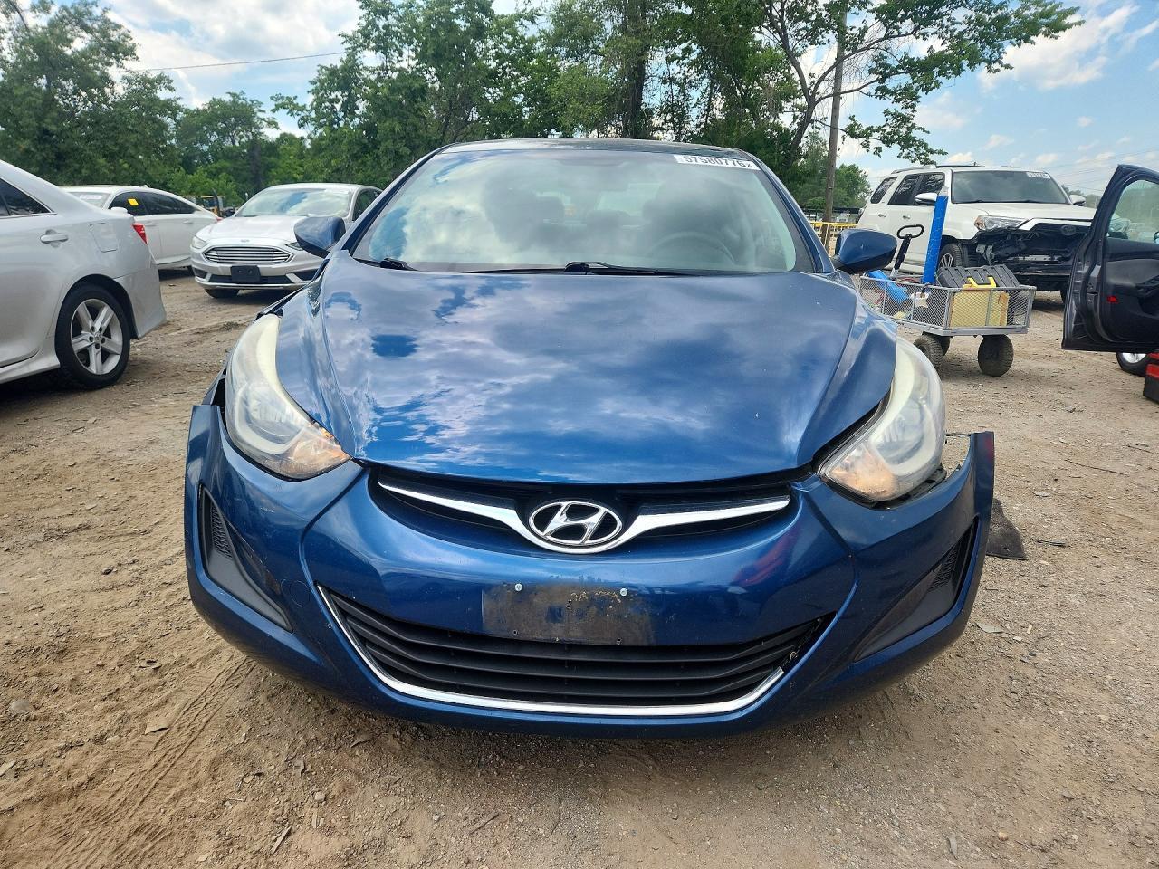 2014 Hyundai Elantra Se - Image 5