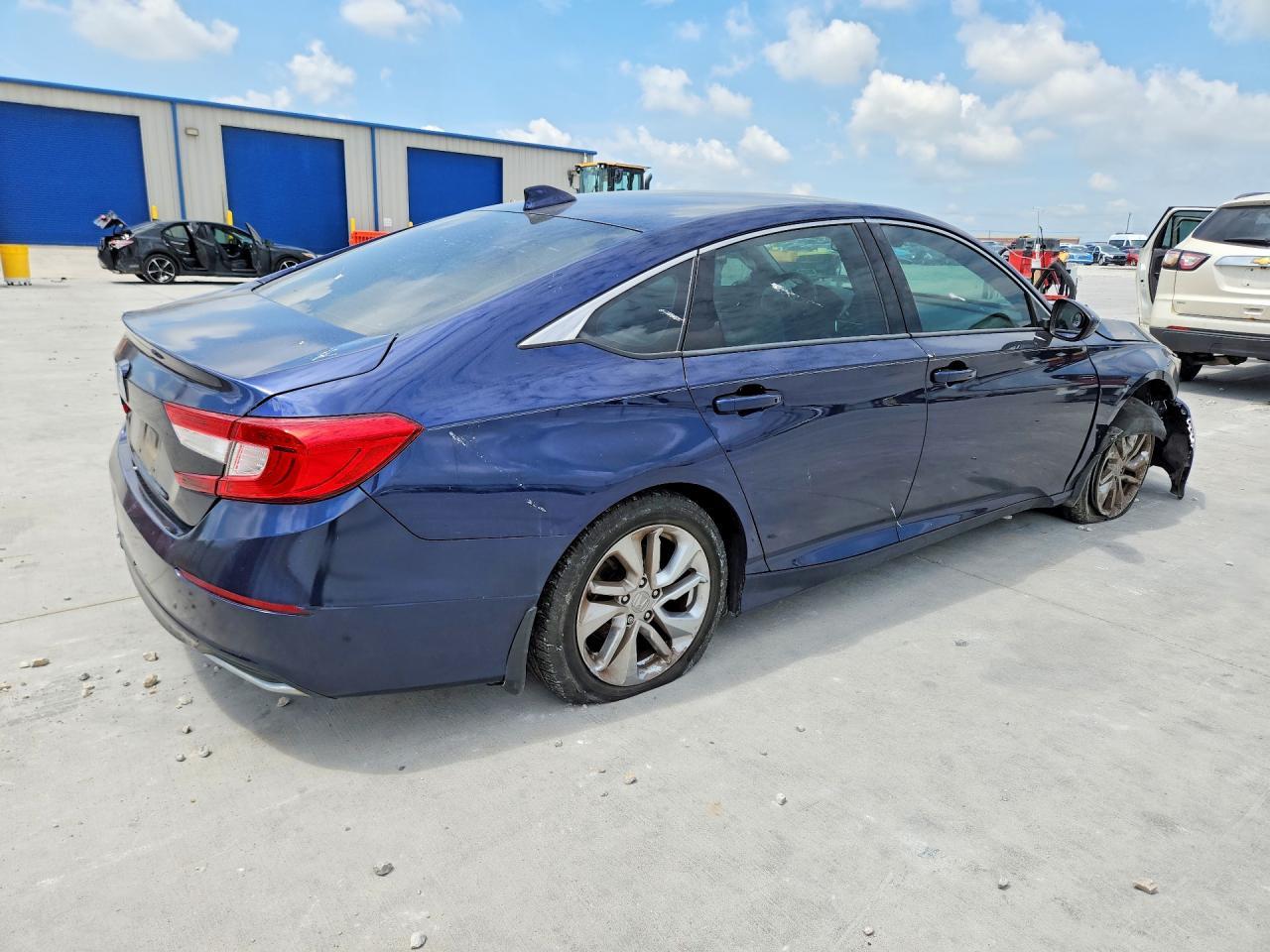 2019 Honda Accord Lx - Фото 3