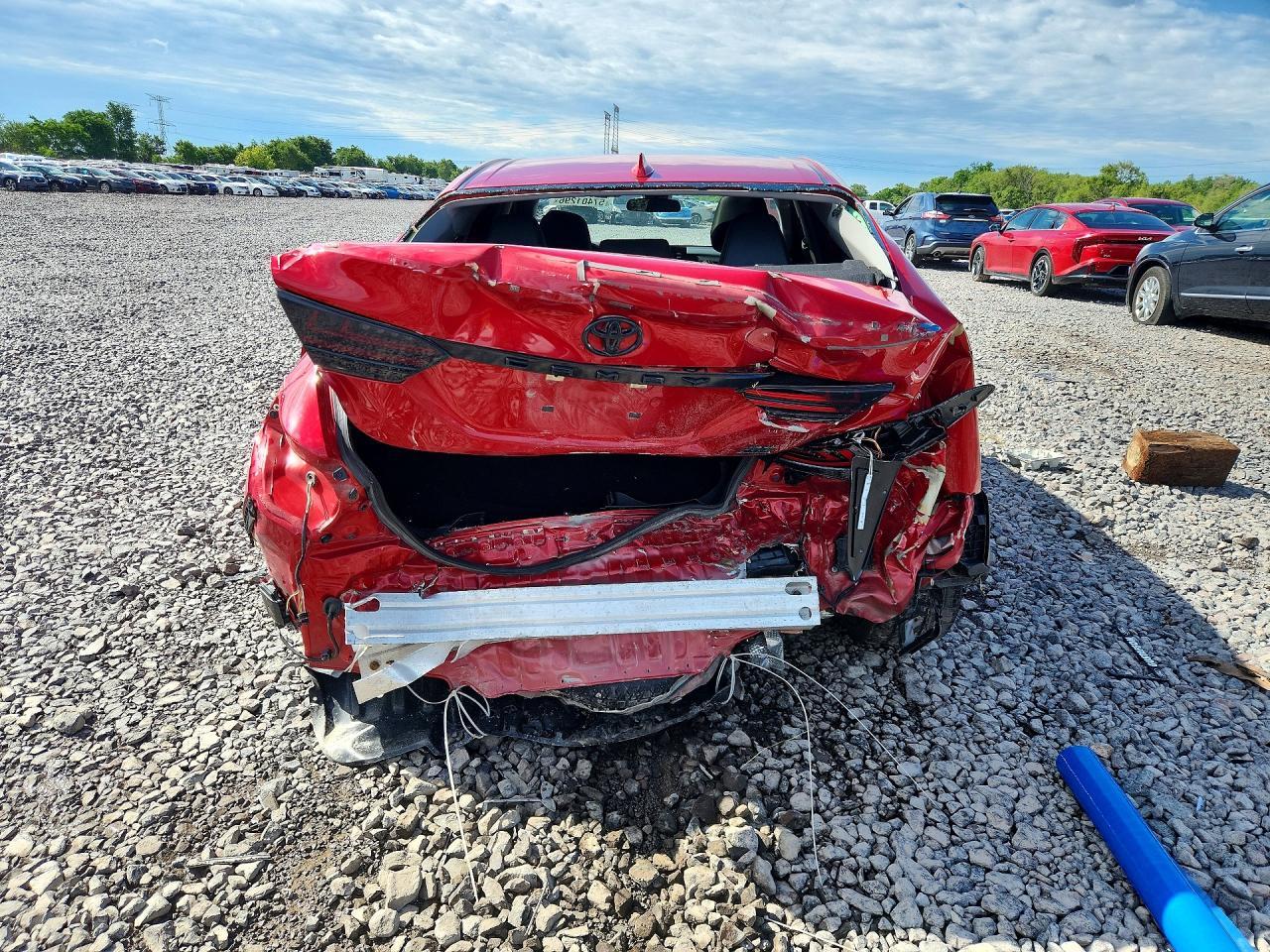 2021 Toyota Camry Se - Фото 6
