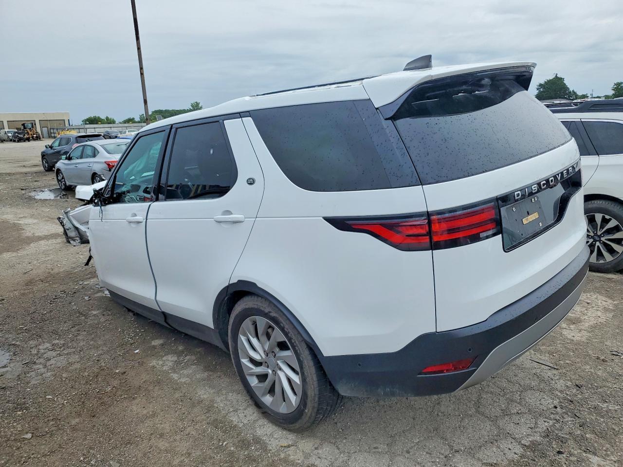2024 Land Rover Discovery S - Фото 2
