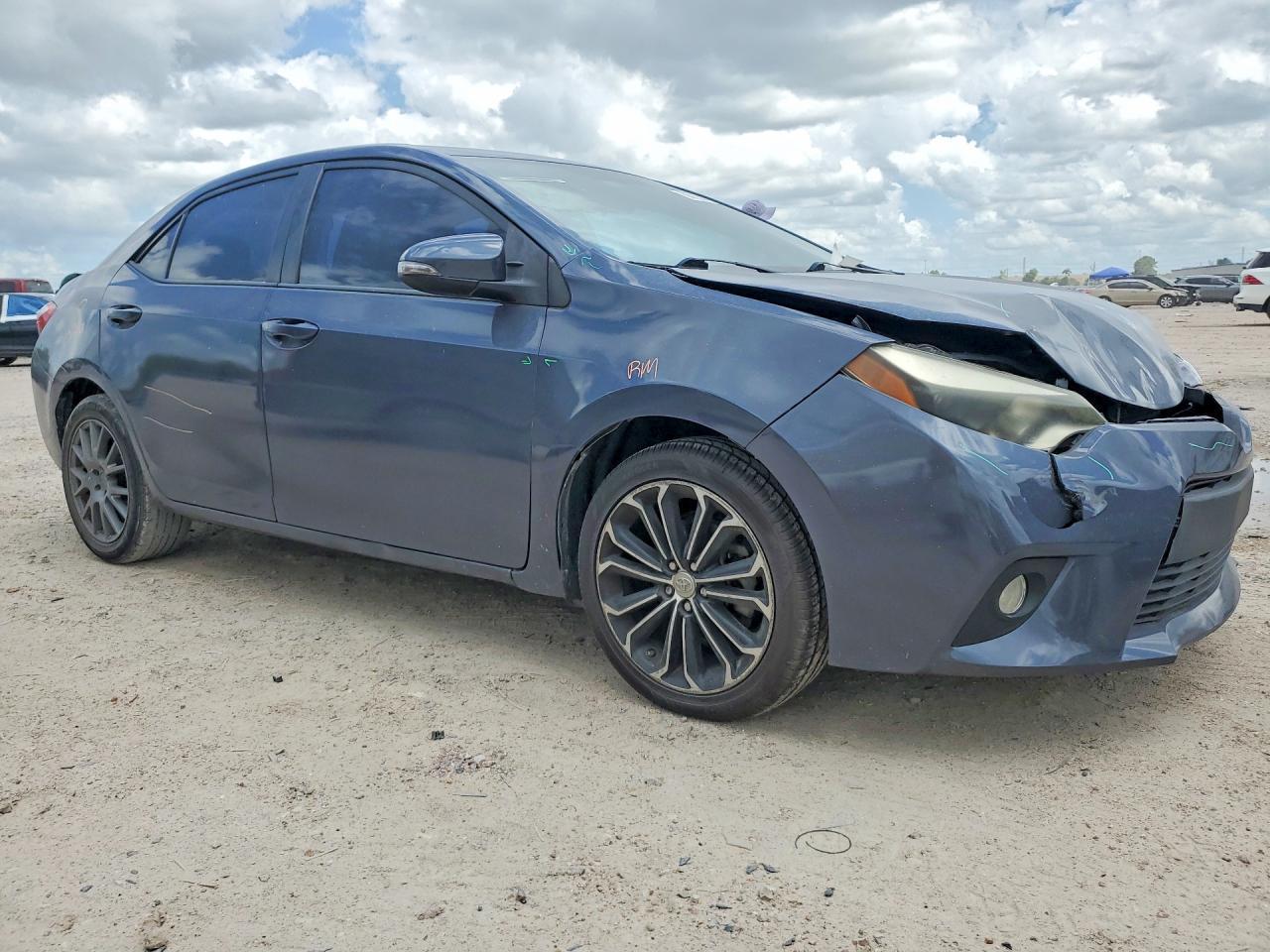 2015 Toyota Corolla S Plus - Image 4
