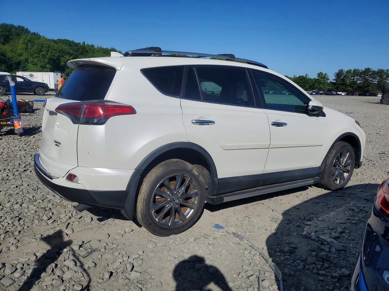 2017 Toyota Rav4 Limited - Фото 3