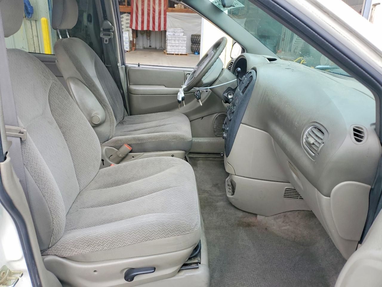 2004 Dodge Caravan Sxt - Фото 7