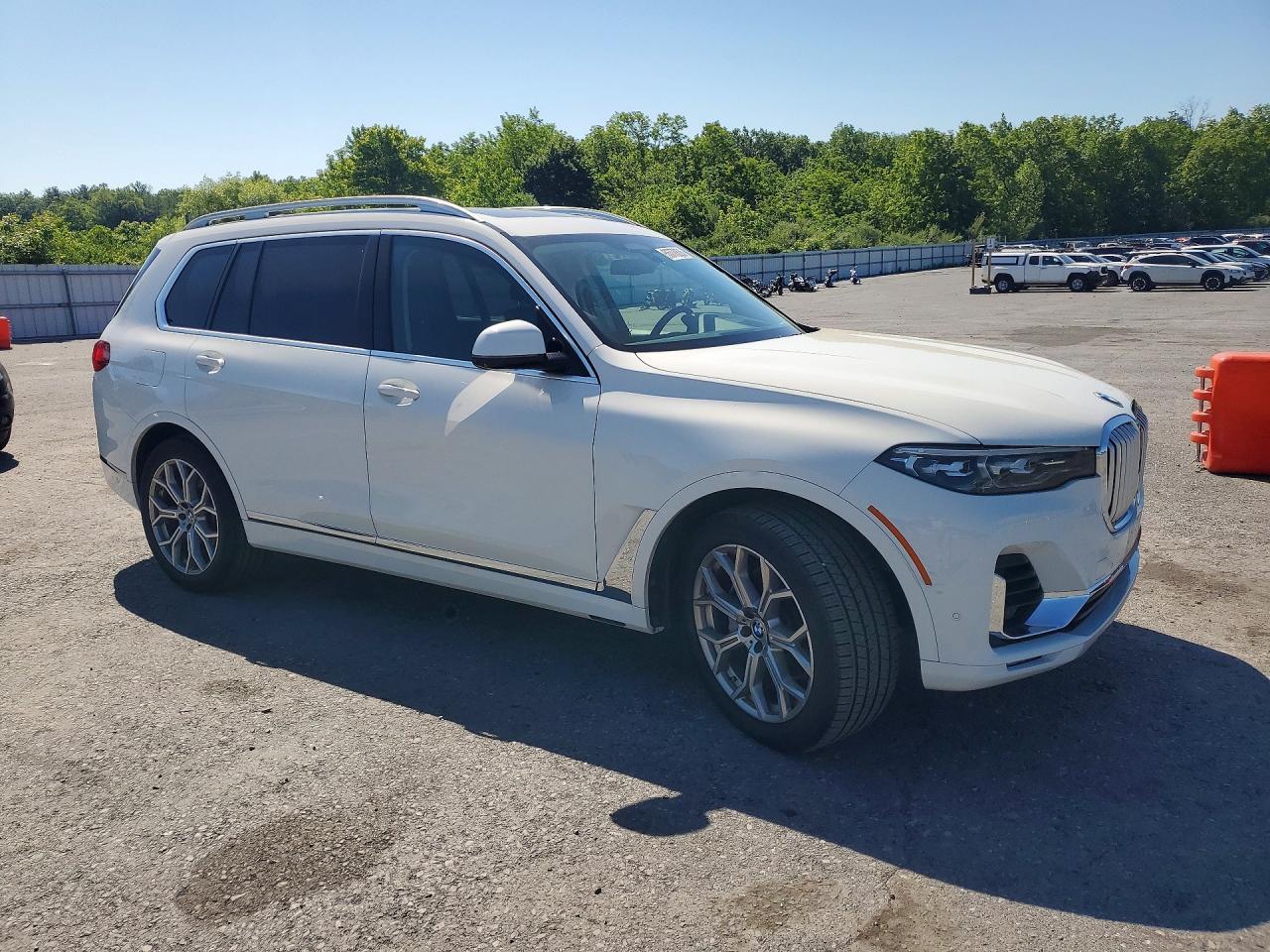 2019 BMW X7 xDrive50I - Image 4