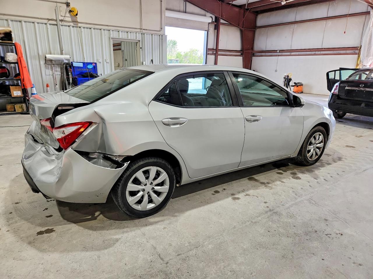 2016 Toyota Corolla Le - Image 3
