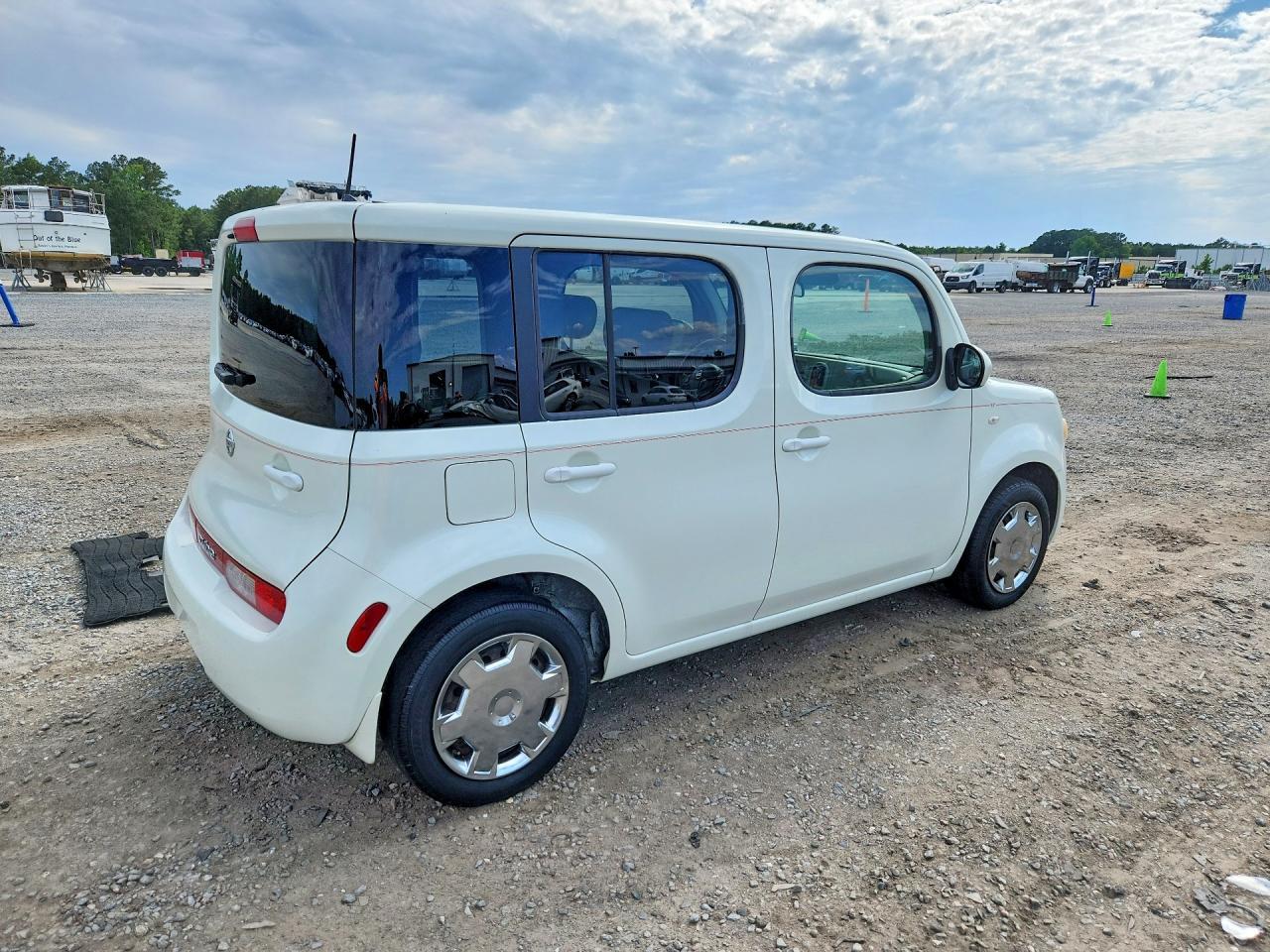 2010 Nissan Cube 1.8 - Image 3